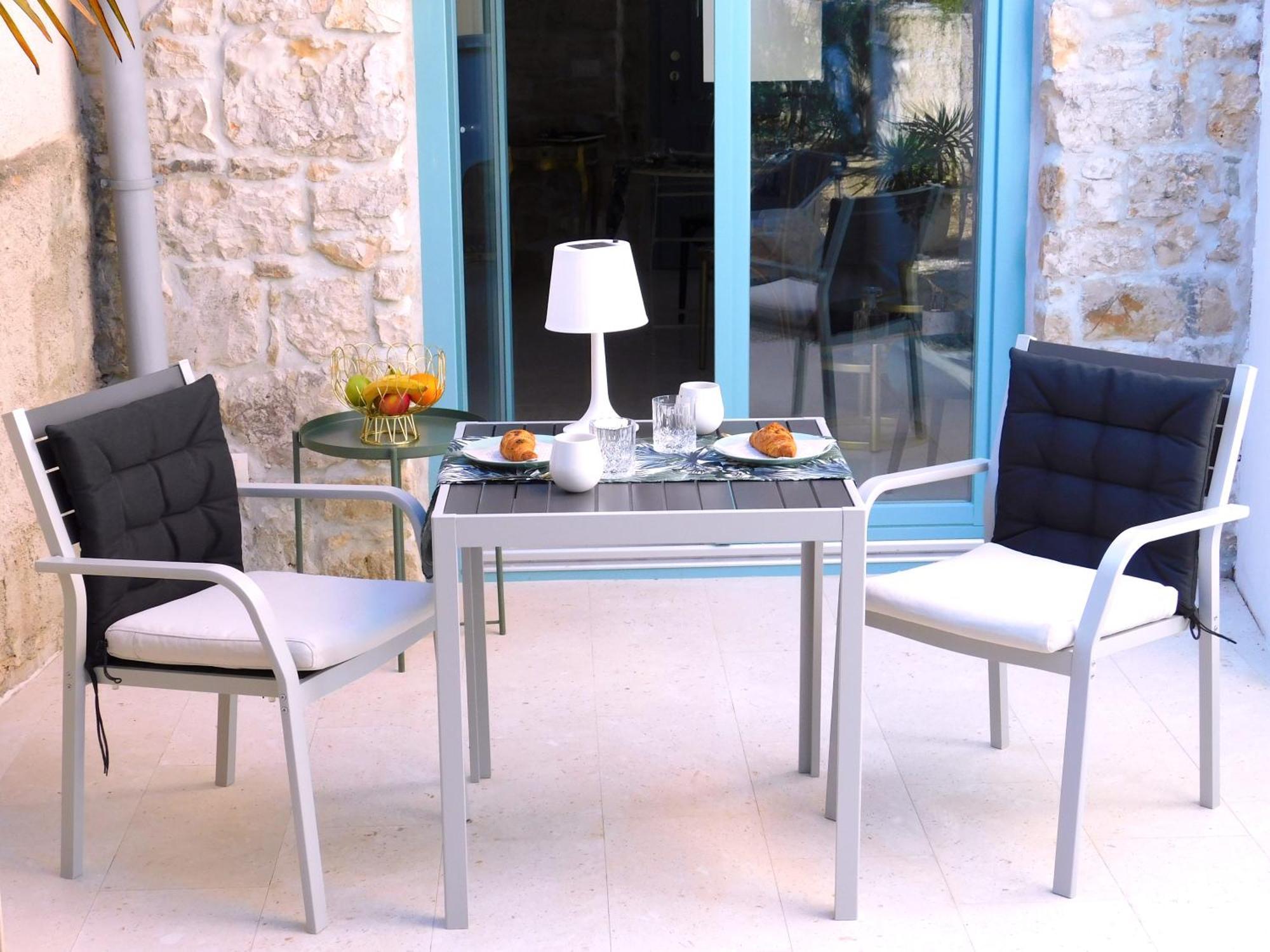 Bezauberndes Steinhaus Mit Garten In Der Altstadt Von Rovinj Extérieur photo