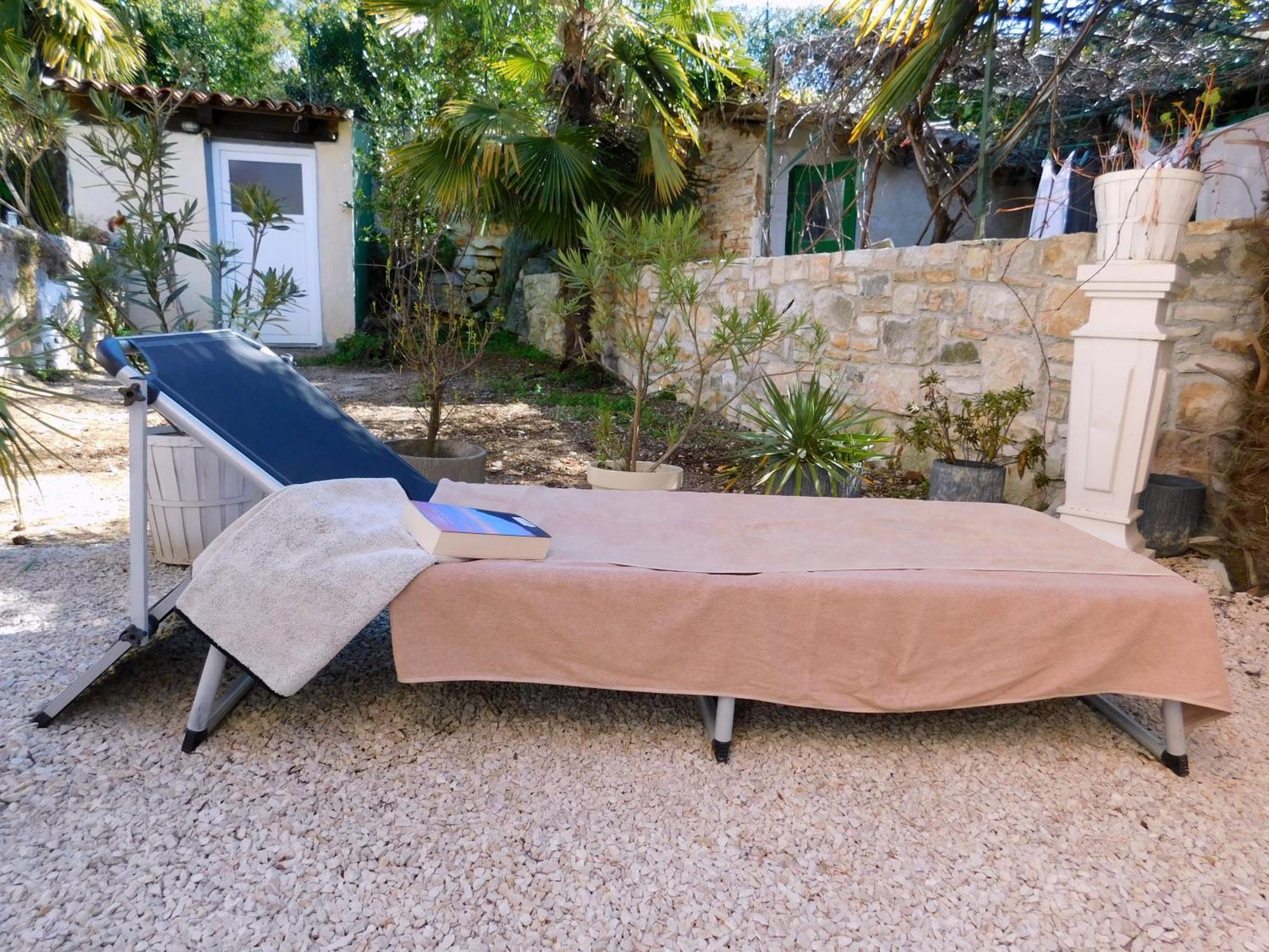 Bezauberndes Steinhaus Mit Garten In Der Altstadt Von Rovinj Extérieur photo