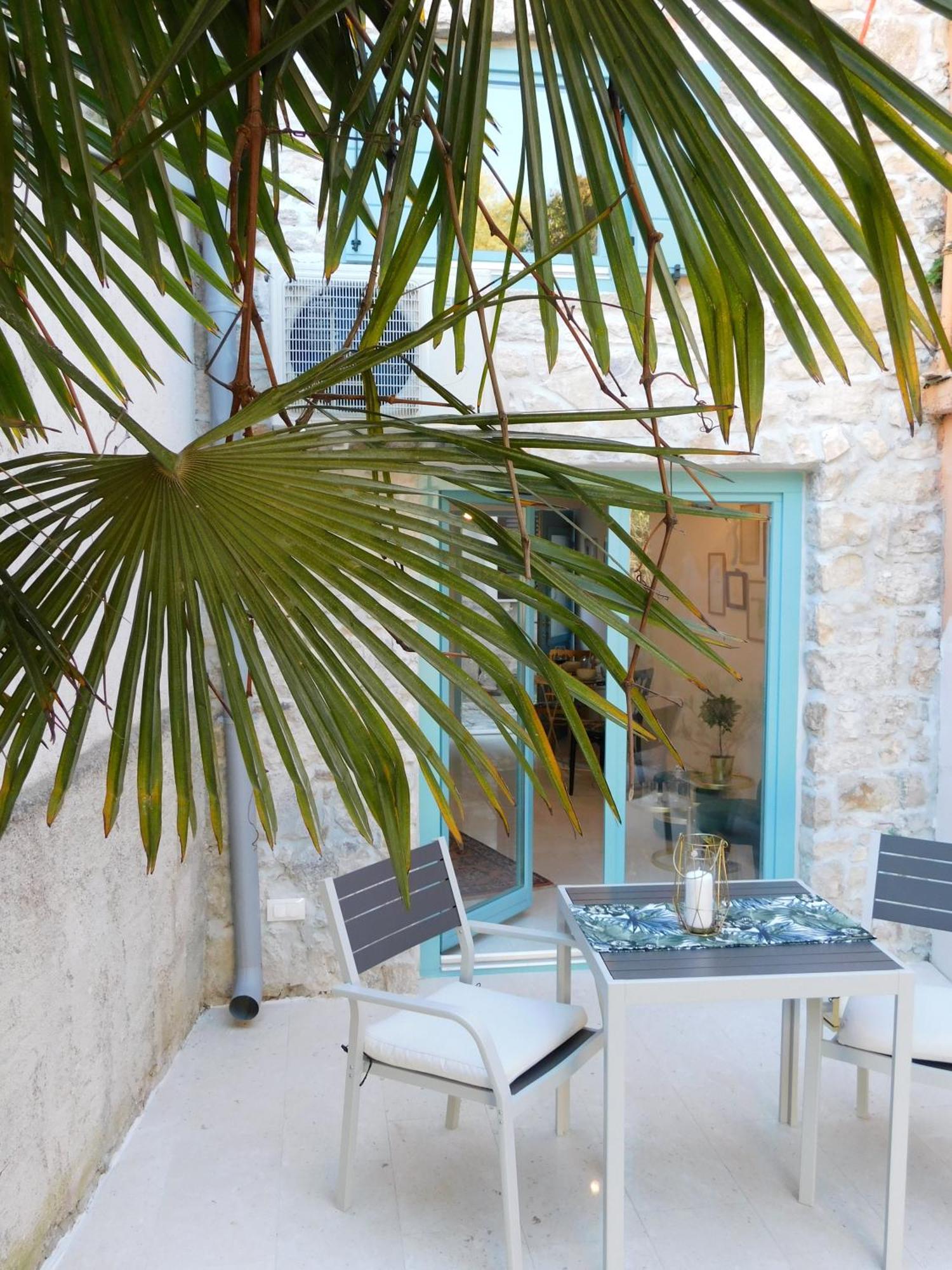 Bezauberndes Steinhaus Mit Garten In Der Altstadt Von Rovinj Extérieur photo