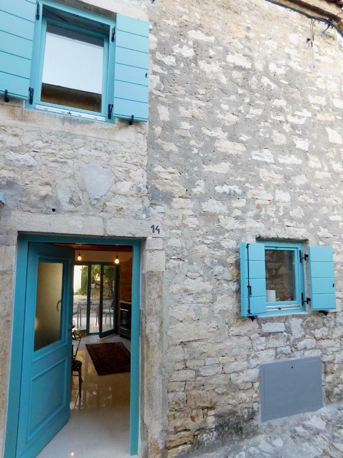 Bezauberndes Steinhaus Mit Garten In Der Altstadt Von Rovinj Extérieur photo